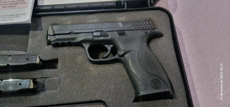 Buenas compañeros foreros.
Una amiga me pide que le ponga a la venta su pistola Smith & Wesson MP9, 01
