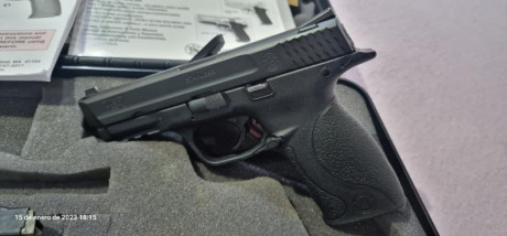 Buenas compañeros foreros.
Una amiga me pide que le ponga a la venta su pistola Smith & Wesson MP9, 00