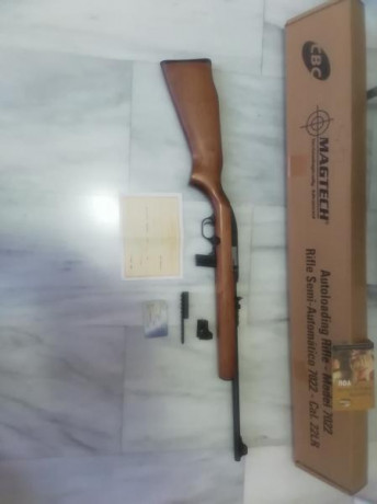 Vendo carabina CBC Magtech modelo 7022 calibre 22lr solo he disparado una caja de CCI para probarla, con 01