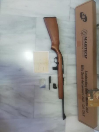Vendo carabina CBC Magtech modelo 7022 calibre 22lr solo he disparado una caja de CCI para probarla, con 10
