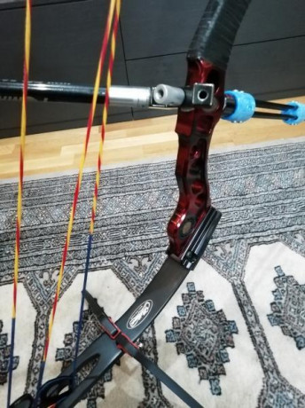 Voy a vender mi equipo de tiro con arco y empiezo por el arco, se trata de un Mathews Conquest 4 diestro 12