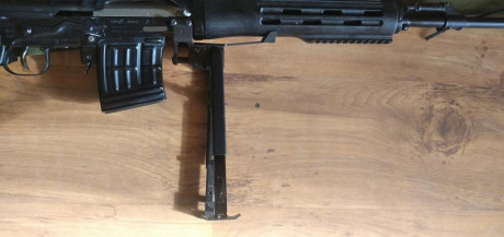 A la venta un  casi  imposible de encontrar  ejemplar de  bipode   Izhmash  para   SVD  Dragunov.
  Esta 01