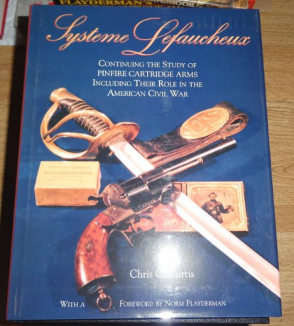 Buen estado general
1 - El legendario oeste Pistoleros 10€
2 - Lyman Muzzleloaders handbook 30€
3 - Flaydermans 00