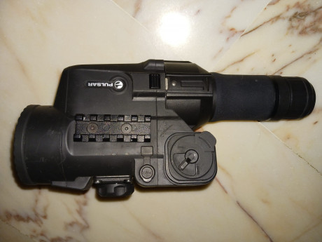 Vendo Monocular-Visor nocturno Pulsar Forward DN55, iluminador IR de 915 nm con 3 niveles de intensidad, 01