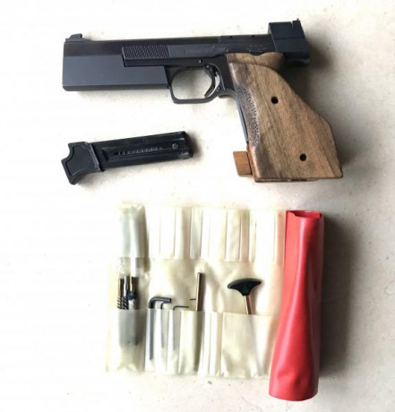 Se ofrece una magnifica  pistola Hammerli modelo 208S, estado excelente sin signos de uso, tigestop, gatillo 00