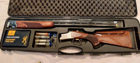Vendo escopeta Browning 525 Sporting, 76 ctms.de cañon, banda ancha de tiro, 5 chokes interiores Invector 10