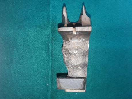 Cambio o Vendo cacha  diestra Feinwerkbau P8X talla  L 
Solo usada, y en muy buenas condiciones, no está 00
