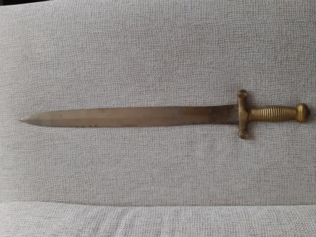 Machete para tropa de a pie fabricado en París en el siglo XIX. Se trata de una pieza antigua en muy buen 12