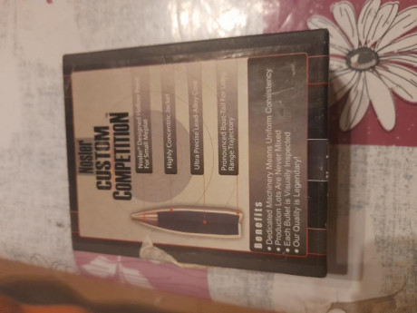 Hola vendo dos cajas de puntas cal 243.
Nolser competición 105 gre 250 unidades 70e
Sierra 107gre martch 01