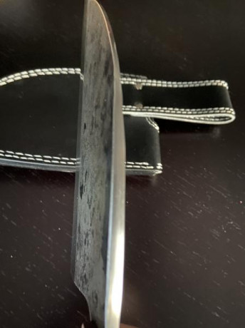 En venta este “Cleaver serbio” forjado a mano.
Hachuela muy versàtil tanto para procesar madera, como 10