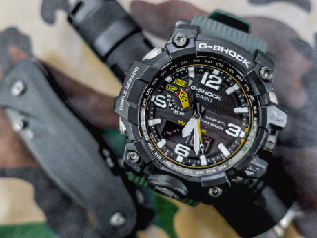 Se vende. Precio venta publico 700-750€
Sacado caja para probar. Como nuevo 
Precio 400€
https://www.casio.com/es/watches/gshock/product.GWG-1000-1A3/ 02