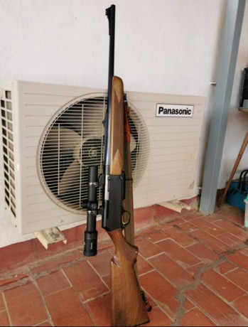 Impecable BROWNING BAR 30 06 con monturas APEL y visor ZEISS DIAVARI 1,1x4x24. El visor se envía en funda 00