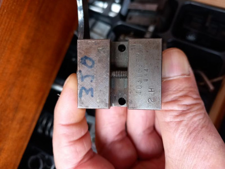 También podría hacer un cambio, tengo Dais  del 9mm para
Y turquesa del 40  LYMAN disponible 31