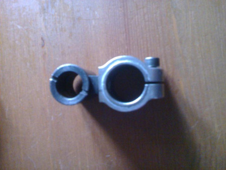 Vendo túnel delantero. Diámetro : 20 mm. Precio: 50 € con gastos de envio incluidos. 02