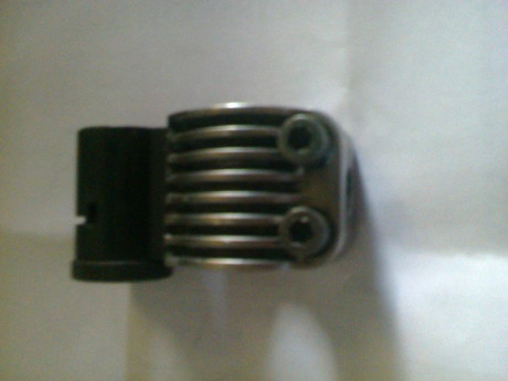 Vendo túnel delantero. Diámetro : 20 mm. Precio: 50 € con gastos de envio incluidos. 00