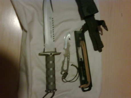 Un saludo a todos, tengo una curiosidad con respecto al cuchillo Jungle King I, se trata del numero de 20