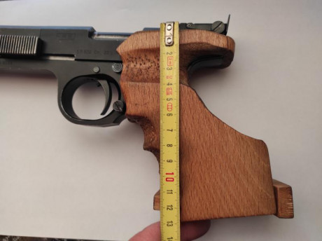 -Hola, 
pongo a la venta esta pistola del calibre 22 l.r., con varias posibilidades de ajuste del gatillo.
Con 41