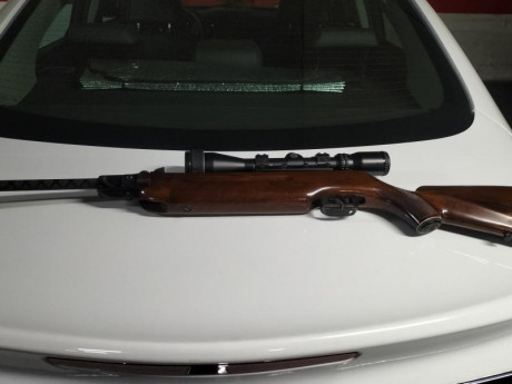 Hola,como bien pone en el anuncio vendo esta magnifica carabina es la Hw 35 luxus export en 4,5 ,en color 02