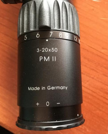 Se ofrece un magnífico visor Schmidt Bender 3-20x50 MP II ( Military Police ) torreta  reticula  iluminada 12