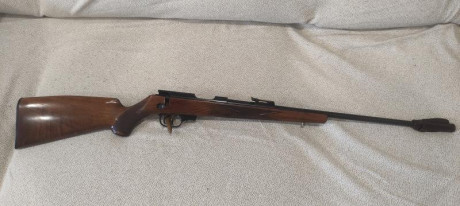Vendo carabina carl walther ulm/do sportwaffen del 22lr con tres cargadores de 5 balas, doble gatillo 00