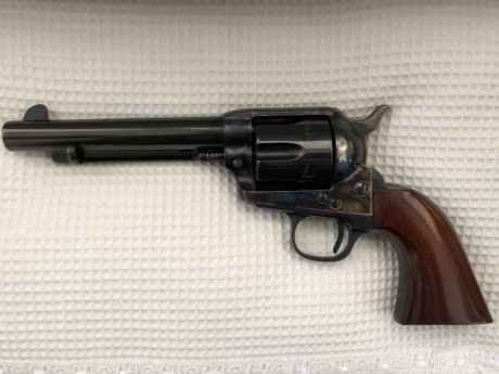 pistola Star 30 P cucuatro cargadores en perfecto estado  ha tirado poco, traga toda clase de munición 00