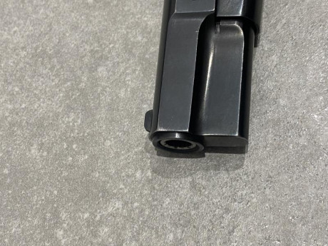 Buenas tardes,

Por motivos de otro proyecto, pongo a la venta una pistola que todos conocen.
Es una browning 32