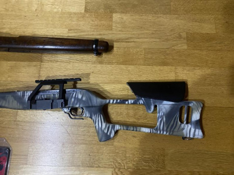 Se vende carabina Ruger por otro proyecto.

La Carabina va con culata de madera y sintetica.
La culata 22