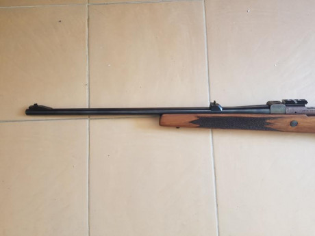 Vendo rifle Sako de cerrojo cal. 300wm con bases/monturas Shuler y visor por 800€. Lo vendo por tener 01