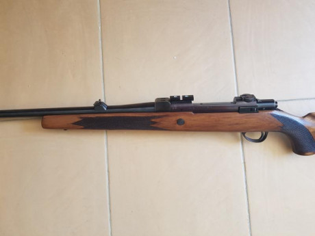 Vendo rifle Sako de cerrojo cal. 300wm con bases/monturas Shuler y visor por 800€. Lo vendo por tener 00