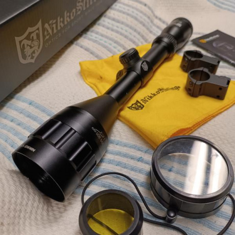 Hola buenas, vendo este visor marca Nikko Stirling de la serie Mountmaster de 4-12x50AO con ajuste frontal 01