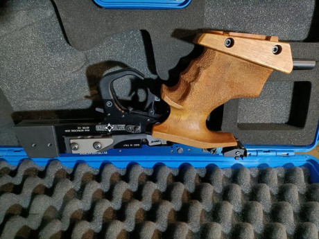 Buenos días,vendo pistola Matchgun.32  .puedo enviar mas fotos y vídeos, gracias.
     Un saludo 01