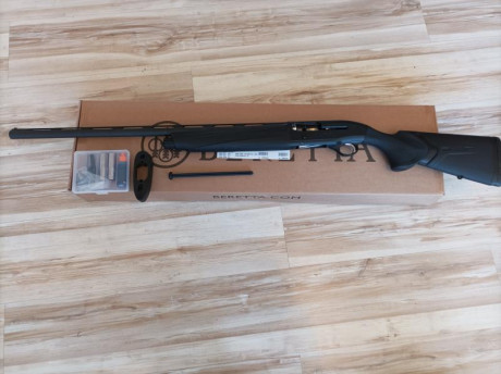Escopeta con 25 cartuchos tirados, comprada el 12 de enero de este año.
calibre 12/76 magnum
cañon de 02