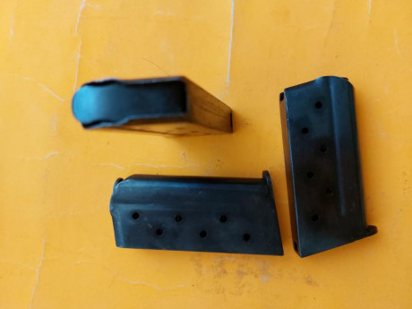 Vendo tres cargadores 9mm largo para carabina destroyer.
100 euros más los gastos de envio. Telefono 667837799 02