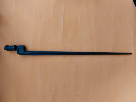 Vendo bayoneta de mosin nagant.
Precio 120 euros. Telefono 667837799 02