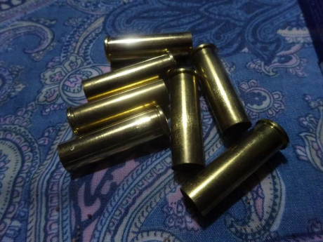 Buenas.
Vendo 250 vainas Magtech (CBC) del calibre .357 con 1 tiro, pulidas en tambor vibrador con cascara 00