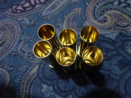 Muy buenas.
Vendidas las 200 vainas marca Winchester del calibre .357, 1 tiro y pulidas en Tumbler humedo 01