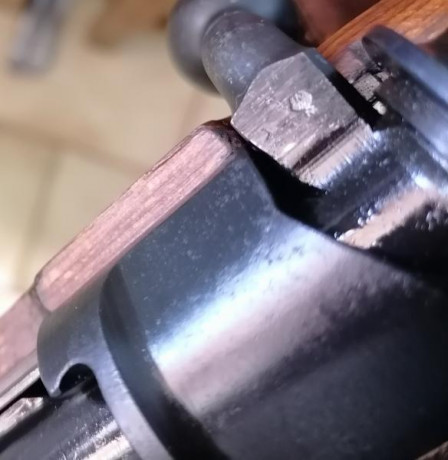 Me desprendo de esta curiosa unidad de kar98 denomianacion dual bcd/ar. El rifle solo tiene punzones alemanes, 12