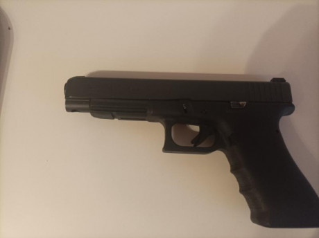 Vendo glok 34 cañón nuevo  solo precisión mejoras alza regulable y  gatillo  bien cuidada la vendo por 00