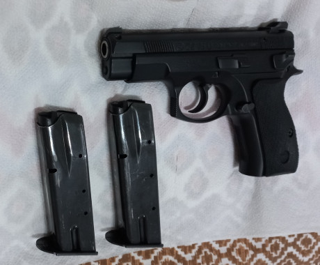    ***Vendida, gracias a todos por el interés ***   

Vendo Cz 75 D Compact (en USA la denominan PCR, 00