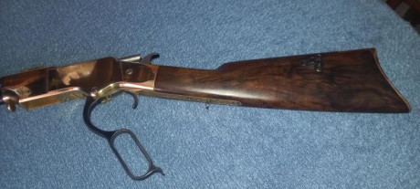 Hola a todos:
Un amigo vende Henry de Uberti 44-40.
Con culata de madera seleccionada 750€.
Con ambas 11