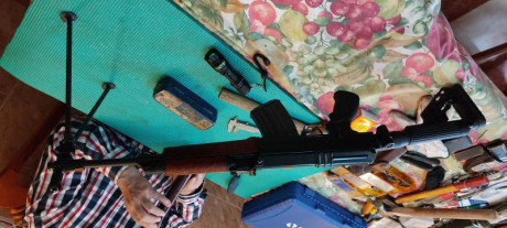Hola. Vendo culata plegable con elevador de carrillera, bípode metálico de quita y pon sin herramientas 92