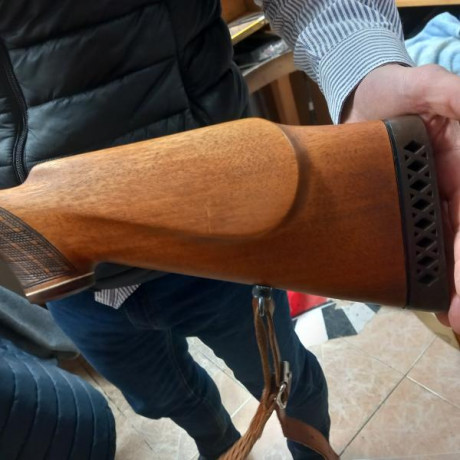 Un amigo me pide que le publique su rifle, se trata de un Mannlicher, cañón de 65 cm, calibre 300 win 00
