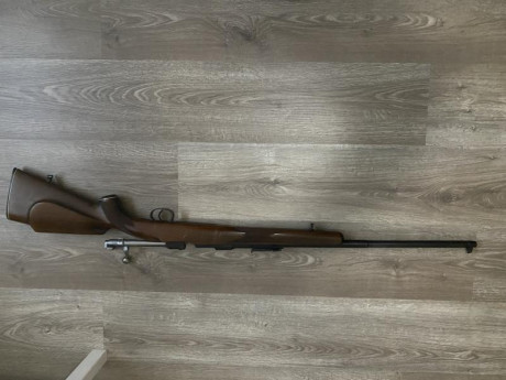 Vendo rifle Carl Gustav calibre 6,5x55 perfecto estado con toda la numeracion  en cada parte arma año 02