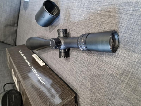 Hola, vendo visor marca nightforce modelo nxs 12x42x56, retícula npr2, corrección de 1/4 MOA, altura y 01