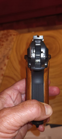 Compro beretta cheetah 81FS del 32 acp 7,65 browning, si es en F mejor. 

Saludos 52