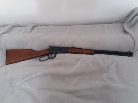 Venta de un rifle Winchester mod. 94 AE en calibre 30-30 por 450€ portes no incluidos.
Está en perfecto 02