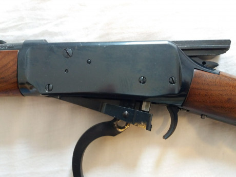 Venta de un rifle Winchester mod. 94 AE en calibre 30-30 por 450€ portes no incluidos.
Está en perfecto 20