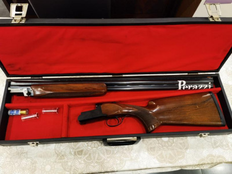 Vendo Perazzi MX7, Bueno estado, con maletin original, en Barcelona, vendo por 2500euro.
691828886   Lu 02