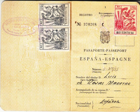  EN RECUERDO Y HOMENAJE A LOS QUE YA NO ESTÁN. 

Si pones en  GOOGLE   PASAPORTES EN LA MEMORIA  da igual 121