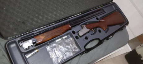 Vendo fantastica escopeta Lanber expulsora y con selector de cañon tambien incluye polichoques de 1 y 02